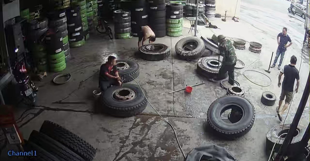 KHO LỐP XE Ô TÔ GIÁ RẺ - THUẬN AN - BÌNH DƯƠNG